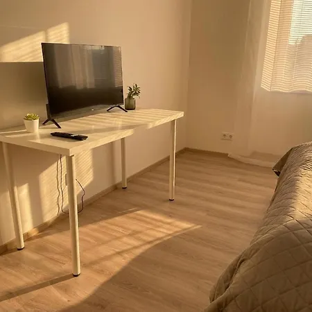 Spacious 3br Near Metro *