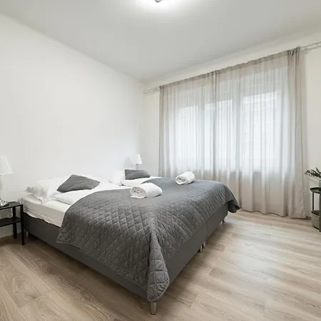 Spacious 3br Near Metro *