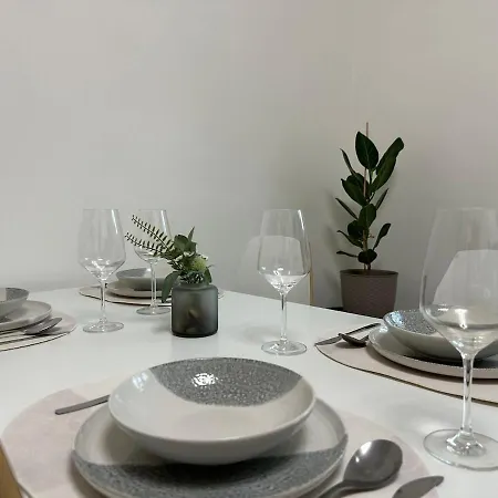 公寓 Spacious 3br Near Metro 布拉格